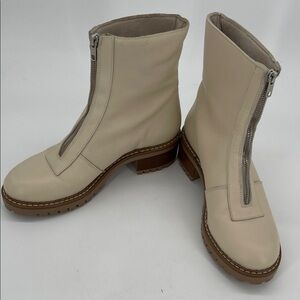 Bertuchi Leather Zip Front Cream Combat Lug Sole Women’s Boots Size 9.5